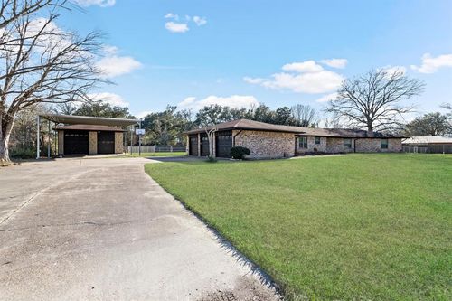 1365 Wisteria St, Bridge City, TX, 77611-2227 | Card Image
