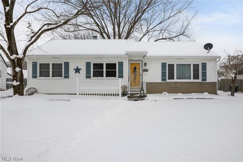 965 Gulf Rd, Elyria, OH, 44035-2961 | Card Image