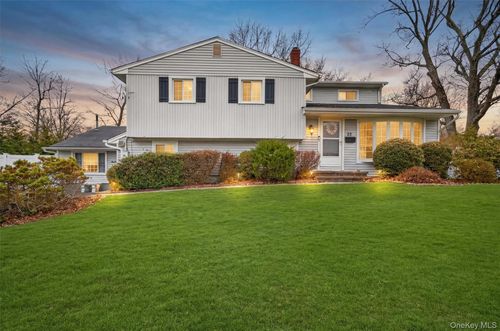 22 Morris Dr, New City, NY, 10956-4652 | Card Image