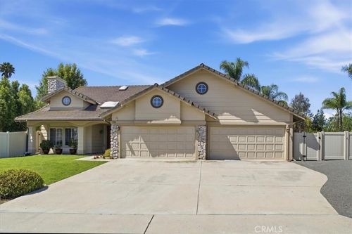 2749 Silver Oak Pl, Escondido, CA, 92029-1855 | Card Image