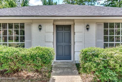 107 Woodgate Dr, Brandon, MS, 39042-2115 | Card Image