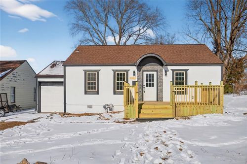 1230 W 25th St S, Independence, MO, 64052-3206 | Card Image