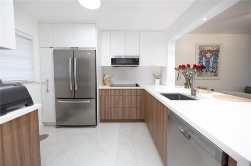 apt-204-10875 Sw 112th Ave, Miami, FL, 33176-3223 | Card Image