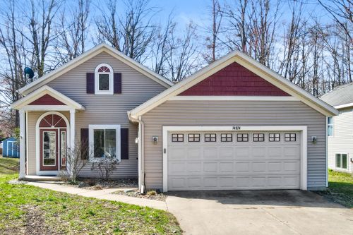 14924 Minetta Ave, Spring Lake, MI, 49456-1100 | Card Image