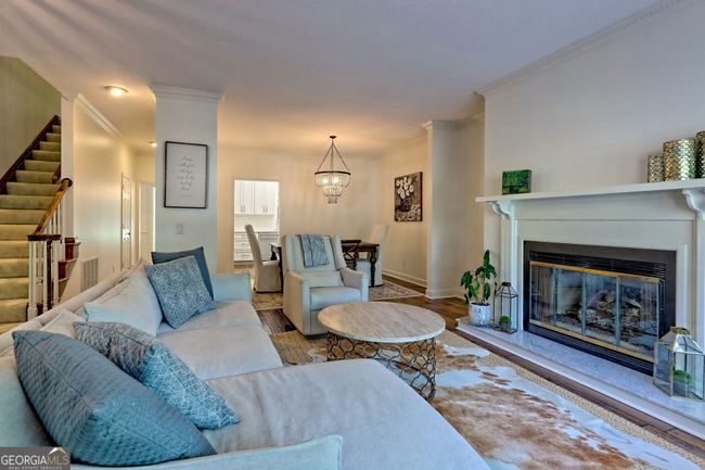 199 Stornoway Dr, Townhouse with 3 bedrooms, 2 bathrooms and 3 parking in Clayton GA | Image 6