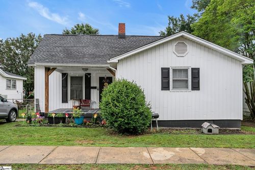 6 Webb St, Greenville, SC, 29605-4441 | Card Image