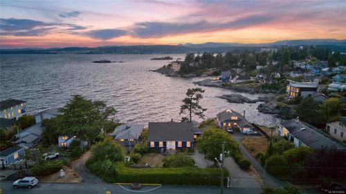 436 Constance Ave, Esquimalt, BC, V9A6N3 | Card Image
