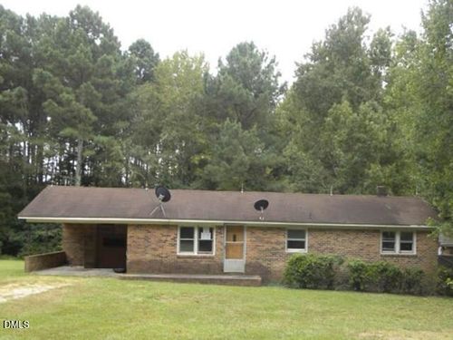 220 N Richardson Rd, Siler City, NC, 27344-2106 | Card Image