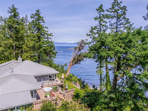 1130 Berry Point Rd, Gabriola, BC, V0R1X1 | Card Image