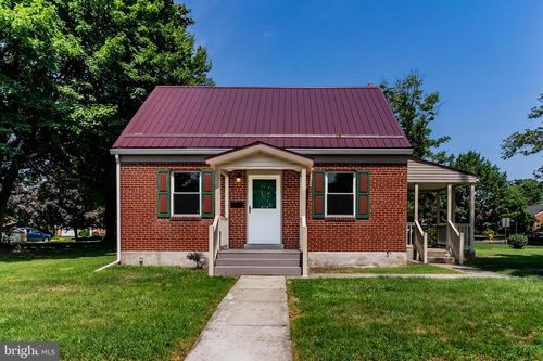 1902 Princeton Ave, Camp Hill, PA, 17011-5440 | Card Image