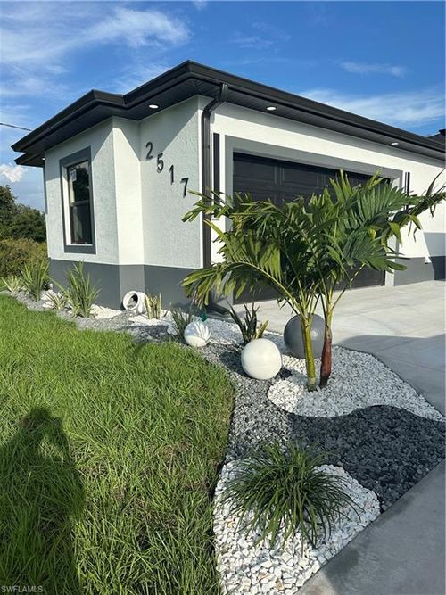 2517 59th St W, Lehigh Acres, FL, 33971 | Card Image