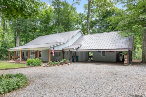 7000 Barrow Creek Dr, Saint Francisville, LA, 70775-4624 | Card Image