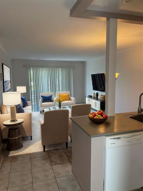 apt-g211-4421 Nw 16th St, Lauderhill, FL, 33313-7134 | Card Image