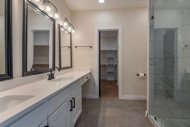 818 S Travis St, House other with 4 bedrooms, 4 bathrooms and null parking in Sherman TX | Image 16