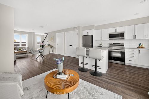 3-235 Chapel Hill Dr, Kitchener, ON, N2R0S4 | Card Image