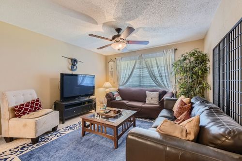 81-2425 Ashdale Drive, Austin, TX, 78757 | Card Image