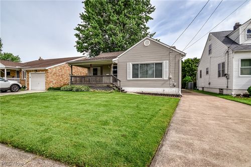 225 Burton St, Fairport Harbor, OH, 44077-5503 | Card Image