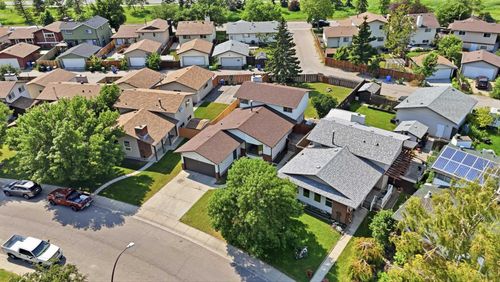 172 Templemont Dr Ne, Calgary, AB, T1Y4Z9 | Card Image