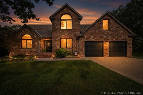 504 Oak Ridge Dr, Sand Springs, OK, 74063-8916 | Card Image