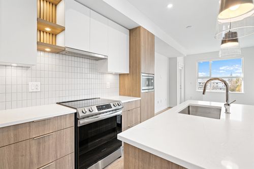 401-20695 Eastleigh Cres, Langley, BC, V3A0P7 | Card Image