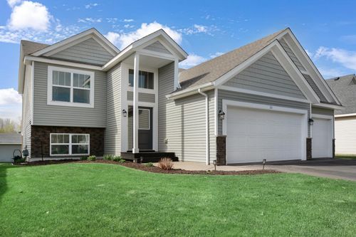 26 Robinson Dr, Lino Lakes, MN, 55014-2615 | Card Image