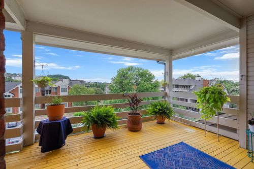 245 Boxmere Pl, Nashville, TN, 37215-6130 | Card Image