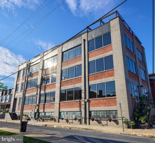 401-31 S Sterley St, SHILLINGTON, PA, 19607-1845 | Card Image