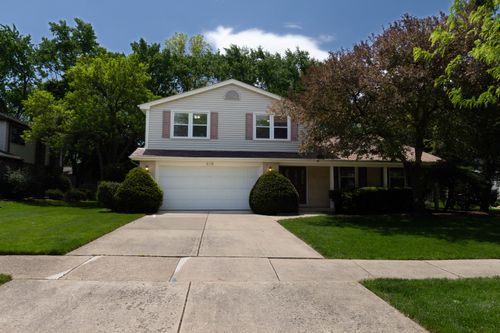 610 Pawnee Ln, Naperville, IL, 60563-1326 | Card Image