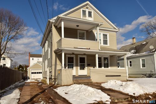 11 Anderson St, Manchester, CT, 06040-4011 | Card Image