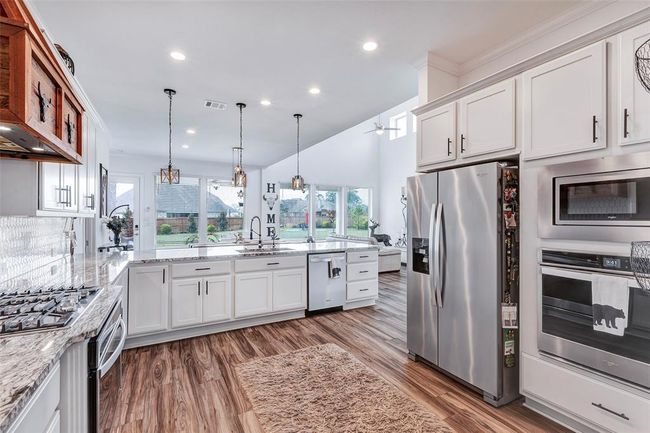 6006 Henry Hamlet Dr, House other with 4 bedrooms, 4 bathrooms and 3 parking in Conroe TX | Image 14