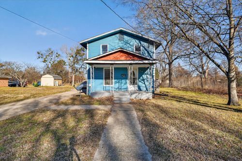 706 W 5th St, Hearne, TX, 77859-3411 | Card Image