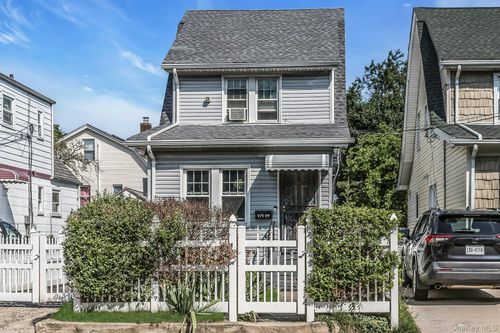 191-17 120th Ave, Saint Albans, NY, 11412-3613 | Card Image