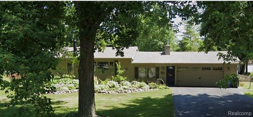 8082 Ohara Dr, Davison, MI, 48423-9577 | Card Image