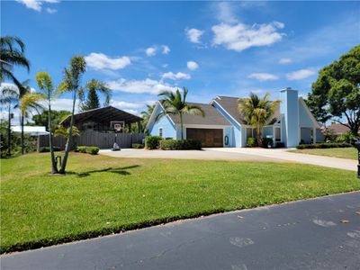 495 45th Court, House other with 3 bedrooms, 2 bathrooms and null parking in Vero Beach FL | Image 1