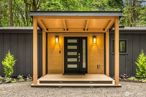 1524 Toe Jam Hill Rd Ne, Bainbridge Island, WA, 98110-2308 | Card Image