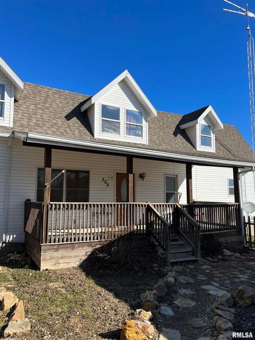 305 N Washington, Table Grove, IL, 61482 | Card Image