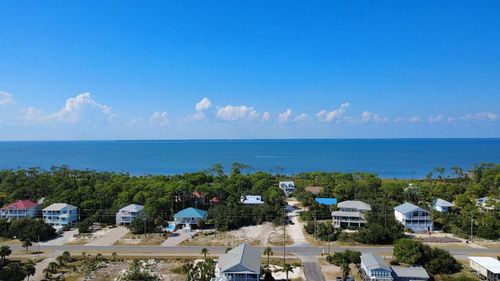 981 W Gulf Beach Dr, Saint George Island, FL, 32328-2401 | Card Image