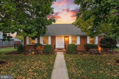 130 Sunset Ave, HANOVER, PA, 17331-1849 | Card Image