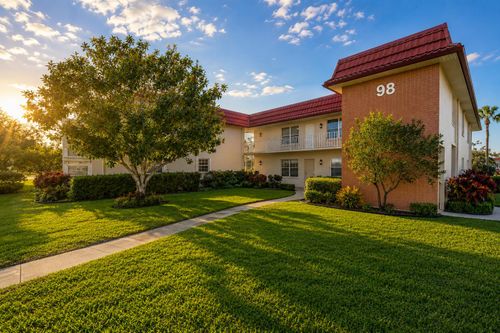 103-98 Spring Lake Dr, Vero Beach, FL, 32962-3088 | Card Image