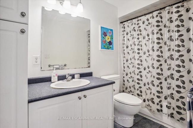 2403 Emerson Dr, House attached with 3 bedrooms, 4 bathrooms and 1 parking in Burlington ON | Image 26