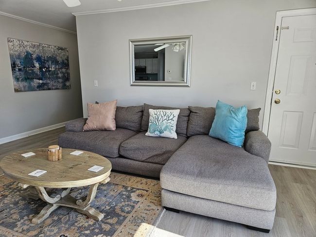 UNIT-11 - 20 Cable Ave, Condo with 2 bedrooms, 1 bathrooms and 2 parking in Salisbury MA | Image 7
