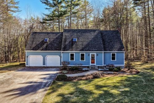 8 Spillway Ln, Concord, NH, 03301-8302 | Card Image