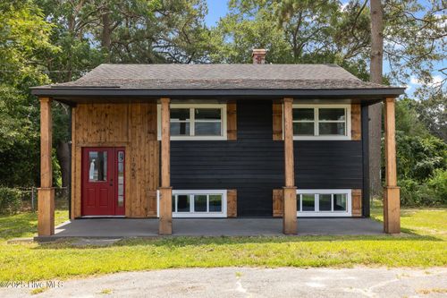 1955 Banks School Rd, Kinston, NC, 28504-9187 | Card Image