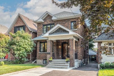 423 Roselawn Ave, House other with 3 bedrooms, 2 bathrooms and 2 parking in Toronto ON | Image 2