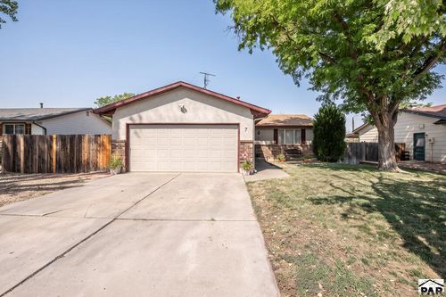 7 Bitterweed Ct, Pueblo, CO, 81001-1102 | Card Image