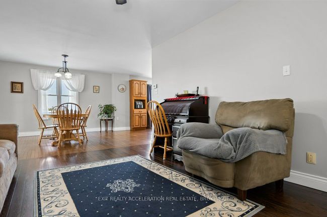 2492 County Rd 41, House other with 3 bedrooms, 2 bathrooms and 6 parking in Roblin ON | Image 12