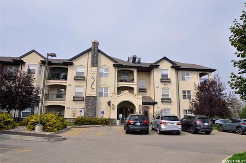 b107-415 Hunter Rd, Saskatoon, SK, S7T0J7 | Card Image