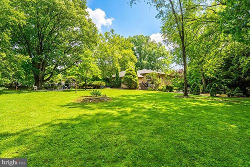 2 Orchard Ave, Bordentown, NJ, 08505 | Card Image