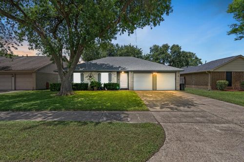 10929 Birch Dr, La Porte, TX, 77571-4380 | Card Image