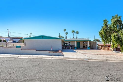 2848 S Vista Ln, Yuma, AZ, 85364-7922 | Card Image